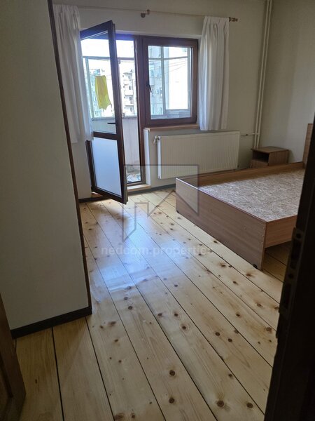 Novaci, Sebastian, inchiriere apartament 3 camere.